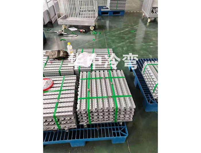 电器柜立柱成型机